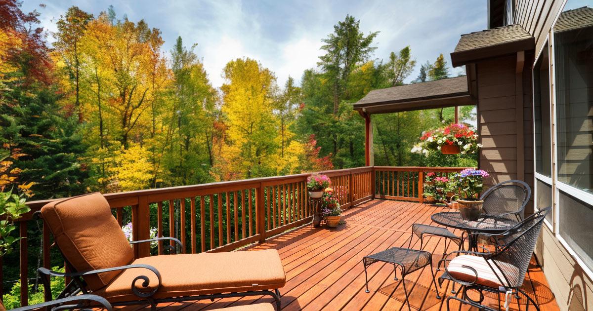 Incorporating Fall Elements to Complement Your Deck